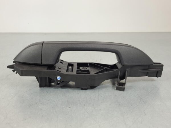 LDV DELIVER 9 2020-2024 DOOR HANDLE OUTER, LH REAR, BLACK, 07/20- - Image 15