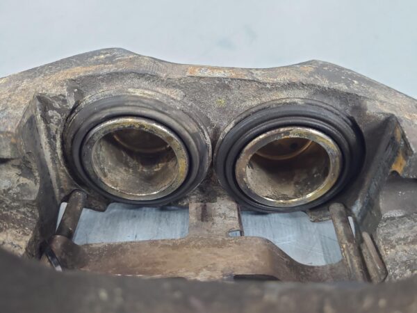 TOYOTA HILUX 2005-2012 CALIPER RH FRONT, 4WD, S12WAA CALIPER CASTING NUMBER, 02/ - Image 7