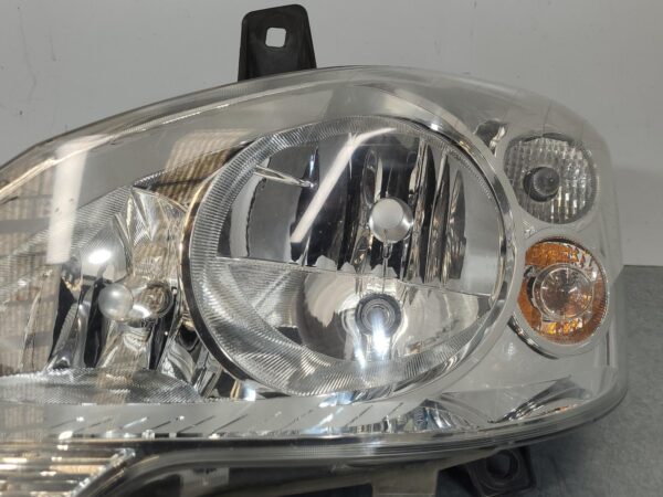 MERCEDES VITO 2011-2015 LEFT HEADLAMP 639, NON HID TYPE, 02/11-02/15 - Image 2