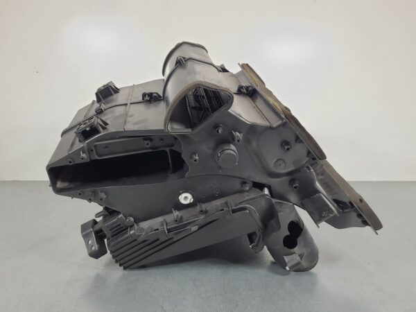 LDV DELIVER 9 2020-2024 HEATER CORE/BOX NON CLIMATE CONTROL TYPE, 07/20- - Image 43