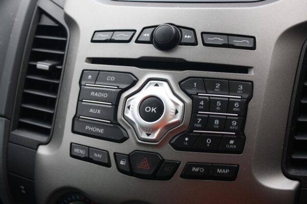 FORD RANGER 2011-2022 STEREO/HEAD UNIT DISPLAY UNIT ONLY, 4.2in NON SAT NAV TYPE - Image 29