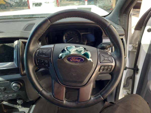 FORD EVEREST 2015-2022 HIGH LEVEL STOPLIGHT UA, 07/15-05/22 - Image 8