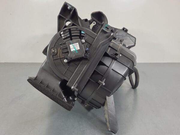 LDV DELIVER 9 2020-2024 HEATER CORE/BOX NON CLIMATE CONTROL TYPE, 07/20- - Image 9