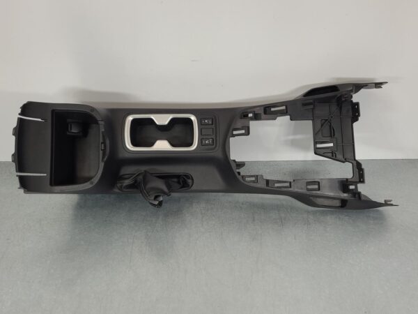 NISSAN NAVARA 2015-2025 CONSOLE NP300, AUTO T/M TYPE, 4WD, 04/15- - Image 3
