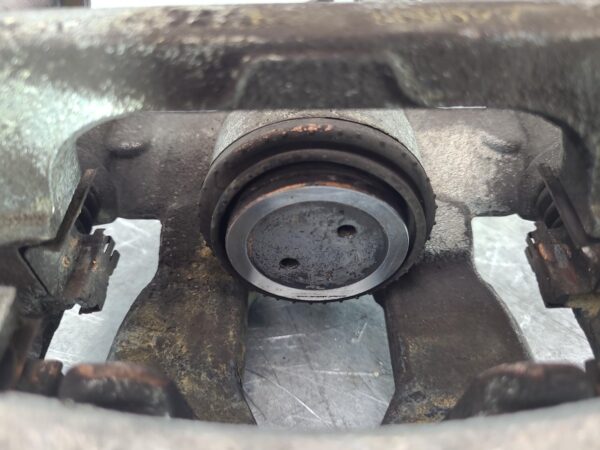 RENAULT MASTER 2011-2024 CALIPER LH REAR, SINGLE WHEEL, X62, 09/11- - Image 4