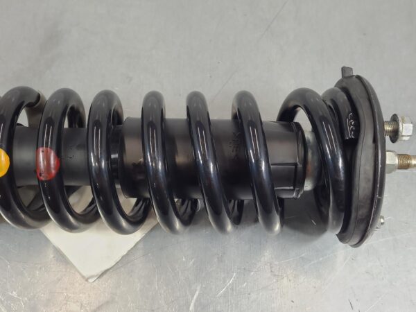 NISSAN NAVARA 2015-2025 LEFT FRONT STRUT NP300, 2WD/4WD, DUAL CAB, COIL SUSP TYP - Image 3