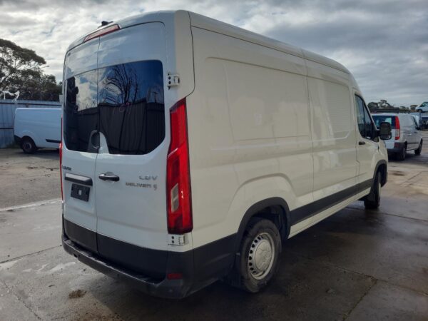 LDV DELIVER 9 2020-2024 BOOTLID/TAILGATE BARN DOOR (RH SIDE), MID ROOF & REV - Image 13