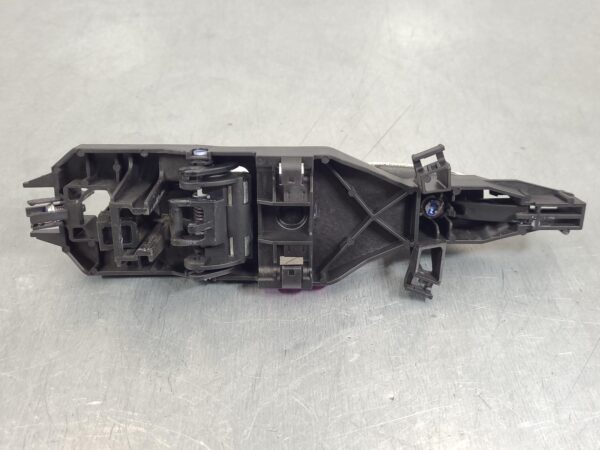 LDV DELIVER 9 2020-2024 TAILGATE HANDLE OUTER, BARN DOOR (RH SIDE), 07/20- - Image 4