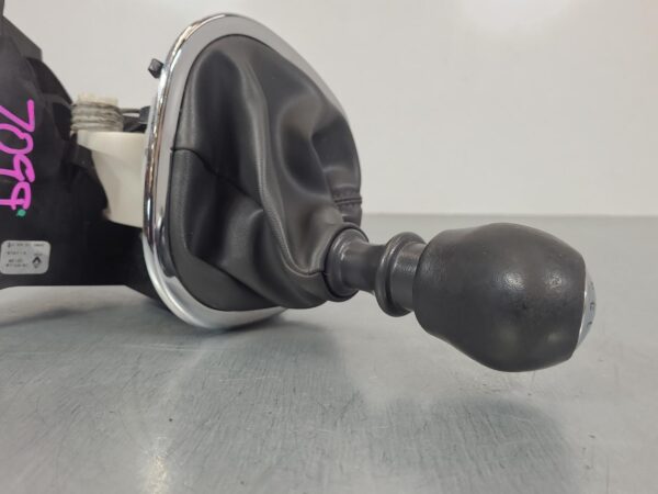RENAULT TRAFIC 2015-2020 GEAR STICK/SHIFTER MANUAL T/M TYPE, X82, 01/15-09/20 - Image 5