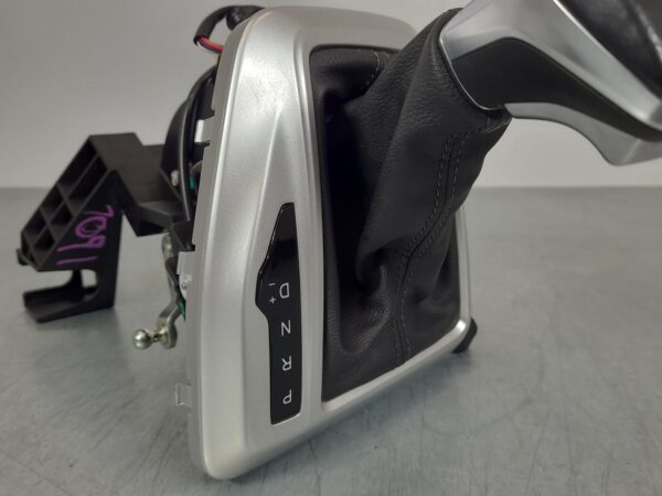 LDV DELIVER 9 2020-2024 GEAR STICK/SHIFTER AUTO T/M, 07/20- - Image 2