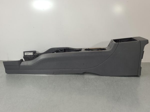 FORD EVEREST 2015-2022 CONSOLE UA, VINIL, BLACK TYPE, 07/15-05/22 - Image 2