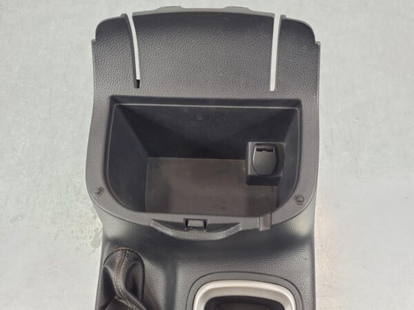 NISSAN NAVARA 2015-2025 CONSOLE NP300, AUTO T/M TYPE, 4WD, 04/15- - Image 17