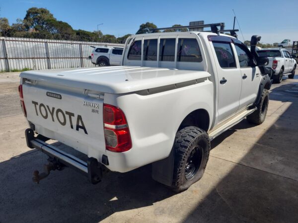 TOYOTA HILUX 2005-2015 DOOR HINGE/RUNNER CHECK STRAP, RH REAR, 03/05-08/15 - Image 9