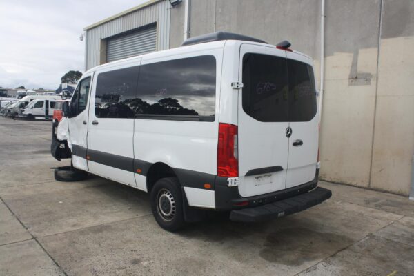 MERCEDES SPRINTER 2018-2024 BOOTLID/TAILGATE VS30, BARN DOOR (LH SIDE), LOW ROOF - Image 16
