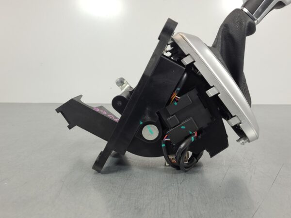 LDV DELIVER 9 2020-2024 GEAR STICK/SHIFTER AUTO T/M, 07/20- - Image 12