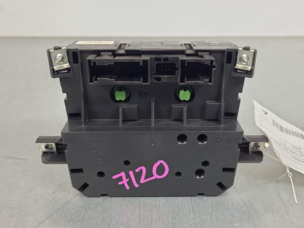 MERCEDES VITO 2004-2015 HEATER/AC CONTROLS FRONT, W/ SCREEN, NON REAR A/C TYPE, - Image 3