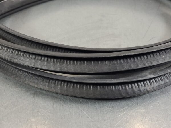 MITSUBISHI TRITON BODY SEAL RUBBER RH REAR RUBBER SEAL, MQ-MR, 03/15-10/23 15 16 - Image 3