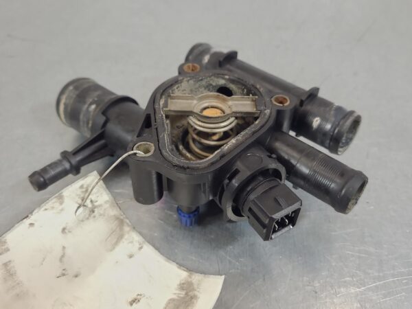 RENAULT TRAFIC 2004-2014 THERMOSTAT HOUSING X83, VAN 04/04-12/14 - Image 2