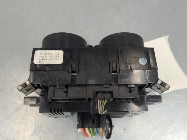 MERCEDES VITO 2009-2015 HEATER/AC CONTROLS FRONT, NON SCREEN, NON REAR A/C TYPE, - Image 3