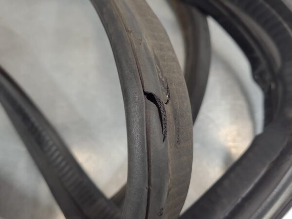 MERCEDES SPRINTER BODY SEAL RUBBER BARN DOOR RUBBER SEAL, NCV3, HIGH ROOF, 10/06 - Image 9