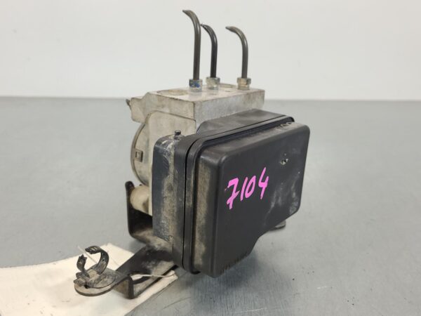 TOYOTA HILUX 2005-2015 ABS PUMP/MODULATOR P/N 4451071030, 03/05-08/15 - Image 2