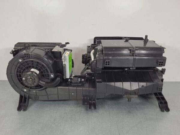 MITSUBISHI TRITON 2015-2023 HEATER CORE/BOX MQ-MR, CLIMATE CONTROL TYPE, 03/15-1 - Image 13