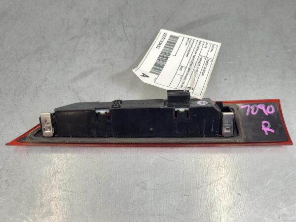 FORD TRANSIT CUSTOM 2013-2023 HIGH LEVEL STOPLIGHT BARN DOOR HIGH MOUNT STOP LAM - Image 2