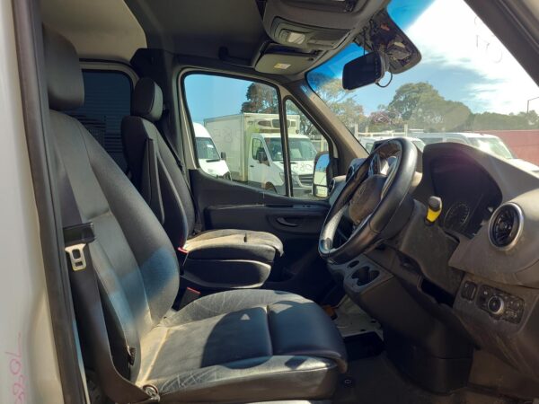 MERCEDES SPRINTER 2018-2024 REAR/TAILGATE GLASS BARN DOOR (RH SIDE), VAN, VS30, - Image 21