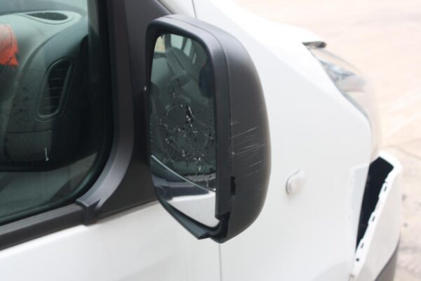 RENAULT TRAFIC 2015-2024 HIGH LEVEL STOPLIGHT X82, BARN DOOR TYPE, 01/15- - Image 27