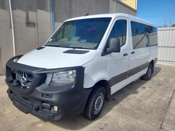 MERCEDES SPRINTER 2018-2024 CAMERA VS30, FRONT CAMERA (GRILLE MOUNTED), 05/18- - Image 10