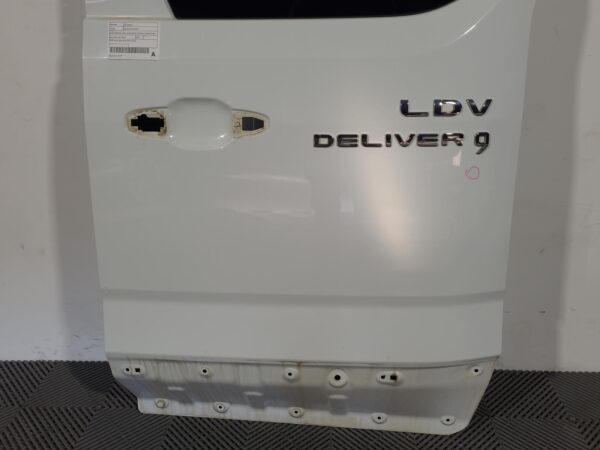 LDV DELIVER 9 2020-2024 BOOTLID/TAILGATE BARN DOOR (RH SIDE), MID ROOF & REV - Image 3