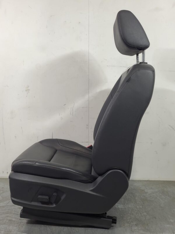 FORD EVEREST 2015-2022 FRONT SEAT LH FRONT, UA, LEATHER, TITANIUM/TREND, 07/15-0 - Image 17