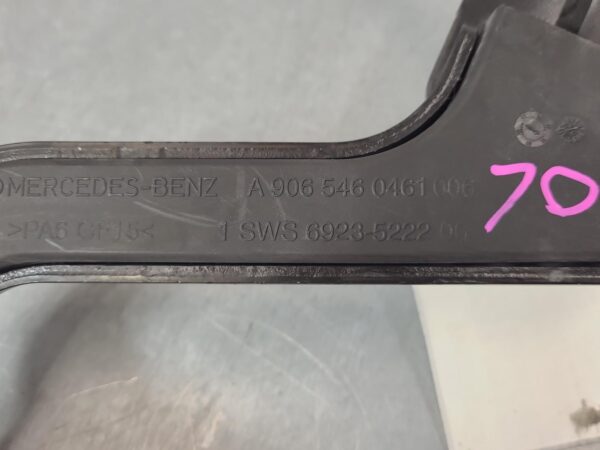 MERCEDES SPRINTER 2018-2024 DOOR HINGE/RUNNER LH SLIDING DOOR ROLLER (LOWER), VA - Image 20