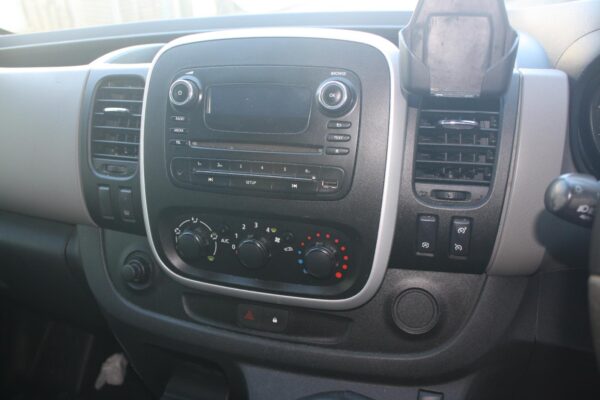 RENAULT TRAFIC 2015-2023 RIGHT DRIVESHAFT FRONT, X82, 01/15- - Image 9