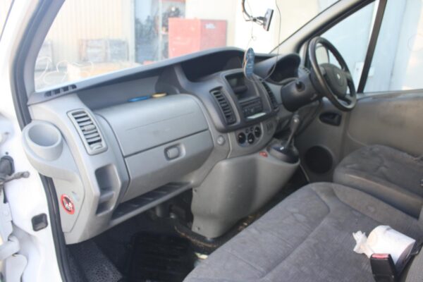 RENAULT TRAFIC 2004-2014 RIGHT FRONT DOOR WINDOW X83, 04/04-12/14 - Image 10