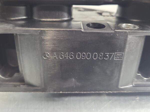 MERCEDES VITO 2004-2011 MANIFOLD 639 VAN 05/04-01/11 - Image 12