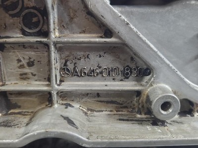 MERCEDES VITO 2004-2011 ROCKER COVER 639 VAN 05/04-01/11 - Image 4