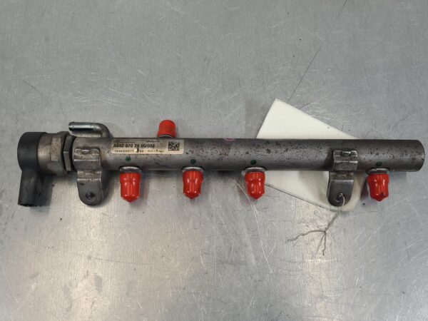 MERCEDES SPRINTER 2018-2025 INJECTION RAIL VS30, 05/18- - Image 2