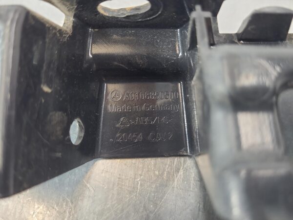 MERCEDES SPRINTER FRONT BAR BRKT/REINFORCEMENT VS30, BUMPER TO GUARD BRACKET (RH - Image 3