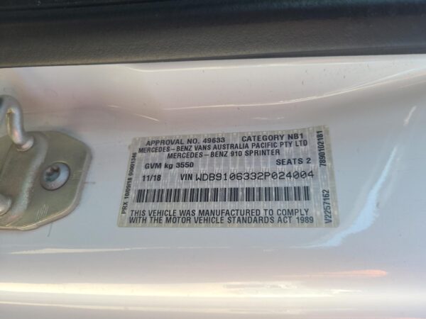 MERCEDES SPRINTER 2018-2025 DOOR HINGE/RUNNER LH SLIDING DOOR ROLLER (CENTRE), V - Image 14