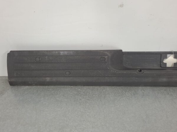 MERCEDES VITO 2004-2015 REAR GARNISH 639, 04/04-02/15 - Image 2