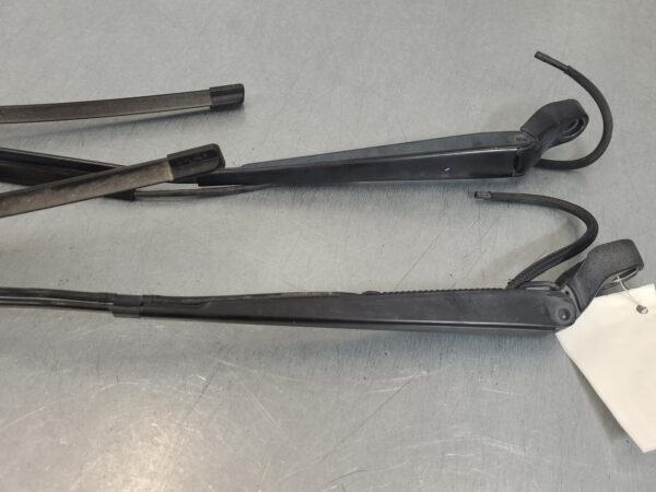 MERCEDES VITO 2004-2015 WIPER ARM FRONT (PAIR), 639, 05/04-02/15 - Image 3