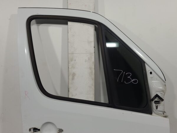 MERCEDES SPRINTER 2006-2018 RIGHT FRONT DOOR NCV3, VAN, 10/06-04/18 - Image 13