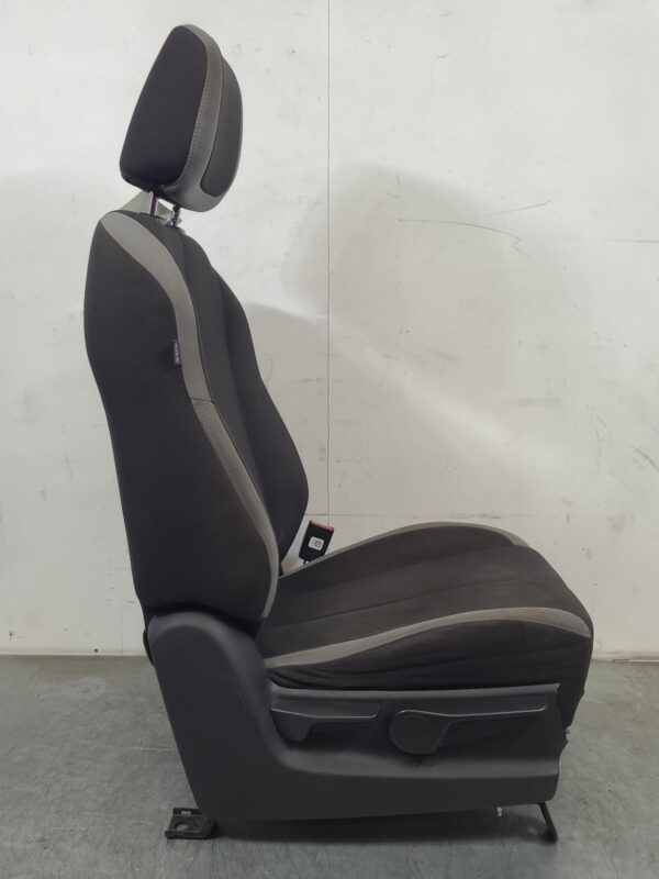 HOLDEN COLORADO 2016-2020 FRONT SEAT RG, RH FRONT, CLOTH, BLACK/GREY, LS/LT, W/ - Image 5