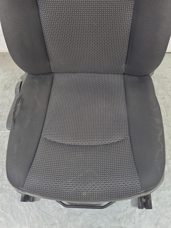 MERCEDES VITO 2004-2015 FRONT SEAT RH FRONT, 639, CLOTH, NON ARMREST TYPE, 04/04 - Image 4