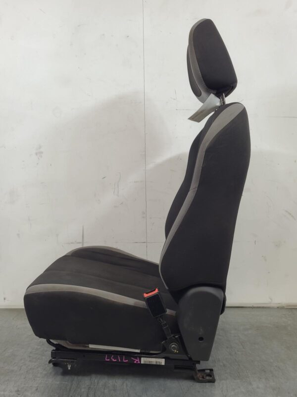 HOLDEN COLORADO 2016-2020 FRONT SEAT RG, RH FRONT, CLOTH, BLACK/GREY, LS/LT, W/ - Image 18