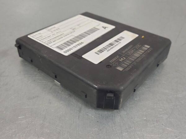 RENAULT MASTER 2011-2024 FUSE BOX ENGINE BAY, X62, 09/11- - Image 4