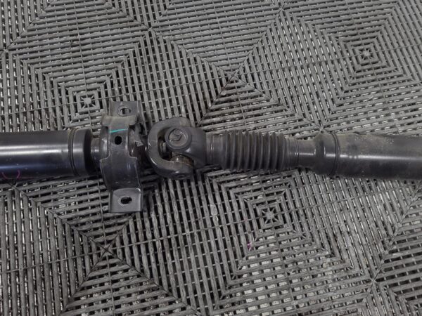 LDV T60 2021-2025 REAR PROP SHAFT SK8C, DIESEL, 2.0, BI-TURBO, AUTO T/M, 8 SPEED - Image 3