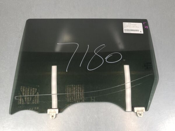 NISSAN NAVARA 2015-2025 LEFT REAR DOOR WINDOW NP300, DUAL CAB, 04/15-