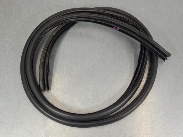 HOLDEN COLORADO BODY SEAL RUBBER RG, 06/12-12/20 12 13 14 15 16 17 18 19 20